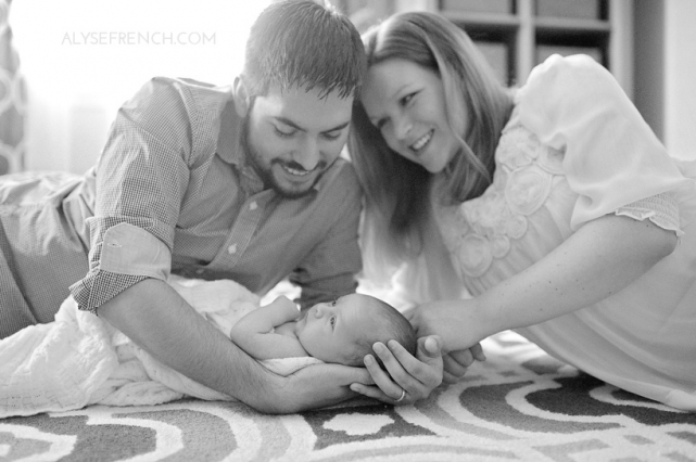 Hernandez Newborn Lifestyle_Houston Family Portrait Photographer_01