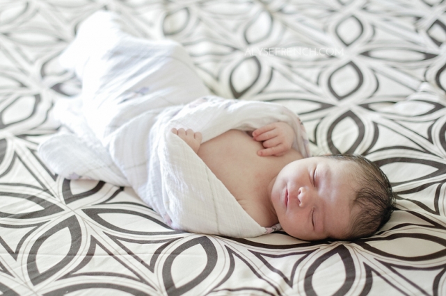 Jacobi Newborn Lifestyle_Houston Family Portrait Photographer_03